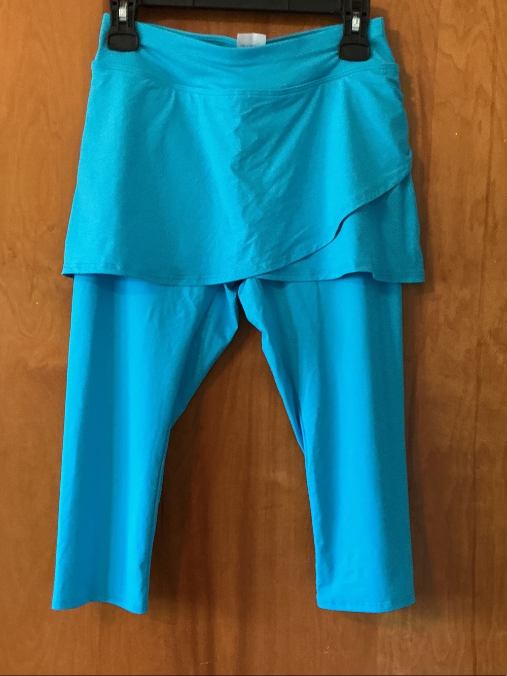 Lands' End Turquoise Skirted Capri Leggings